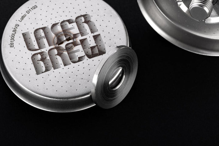 IMS Laser Brew Duschsiebe: lasergelochte Oberfläche und Version mit Schraube