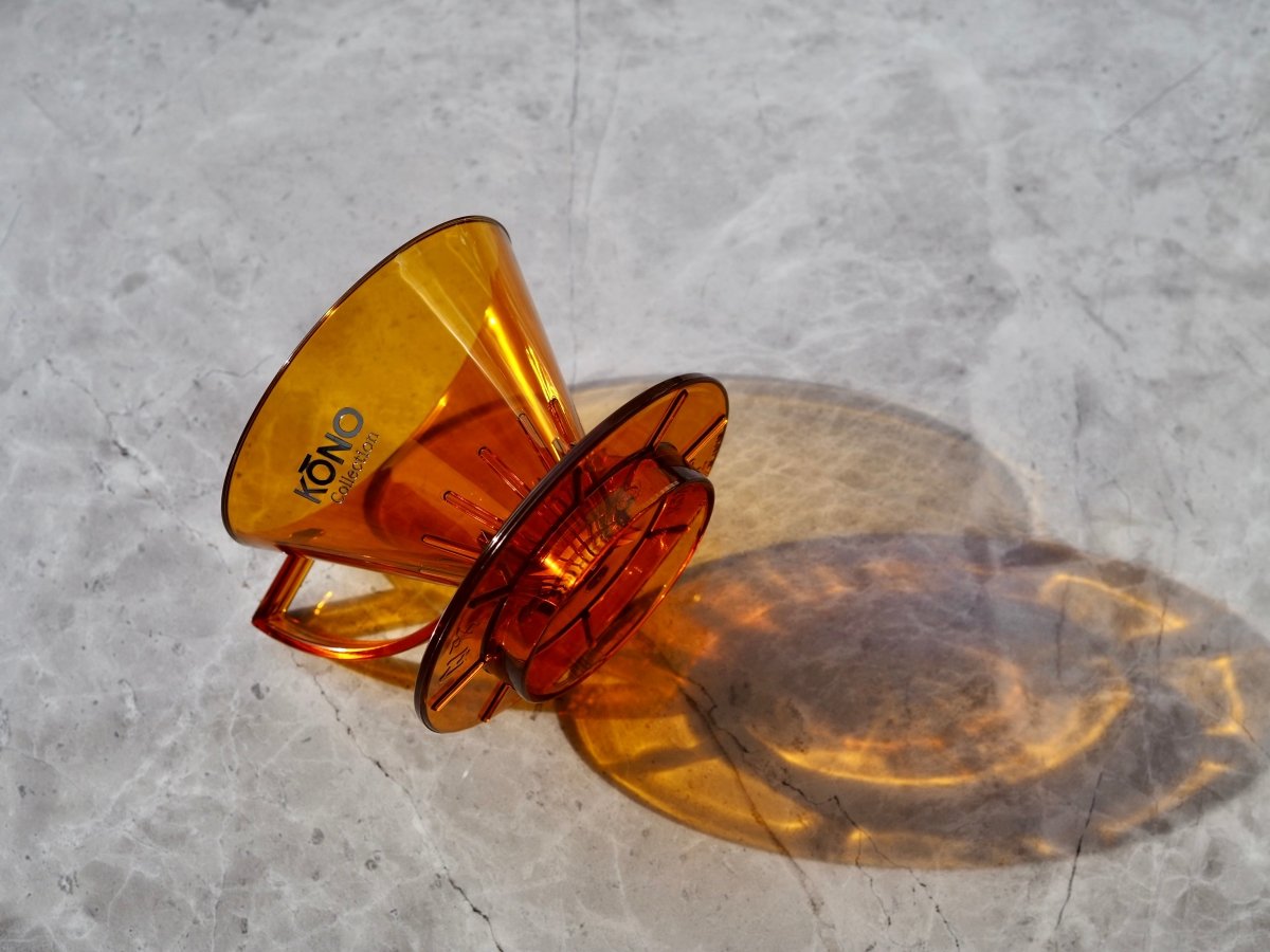 Kono - Filter Coffee Dripper - Clear Amber - Bean Bros.