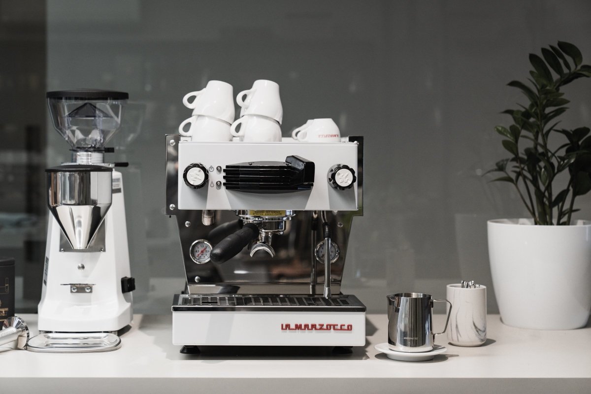 La Marzocco - Linea Mini - Espresso Coffee Maker - Black - Bean Bros.